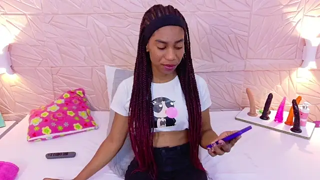 Snapshot of Amarantha_love69 chatting on 09-29-25, 02:00 Amarantha love69 online show from 09-29-25, 02:00