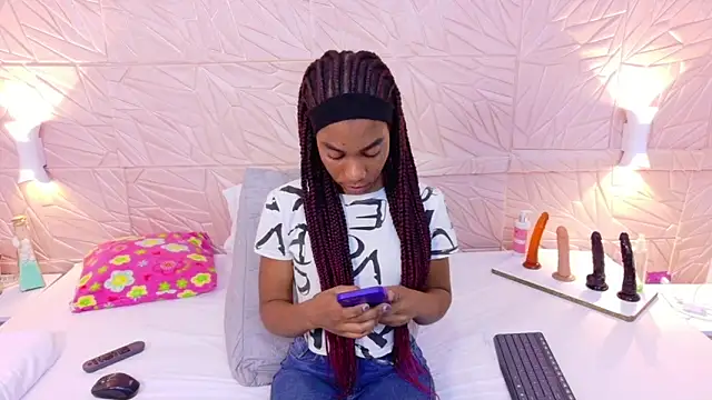 Snapshot of Amarantha_love69 chatting on 10-02-25, 02:02 Amarantha love69 online show from 10-02-25, 02:02