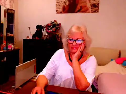 Natali7634 online show from 12-18-24, 04:31