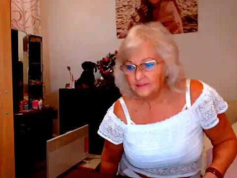 Natali7634 online show from 12-20-24, 06:13