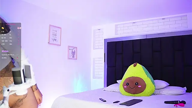 Snapshot of Marianamonroe_ chatting on 11-14-25, 07:01 Marianamonroe online show from 11-14-25, 07:01