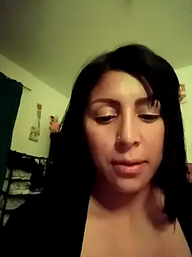 tiffani  love online show from 10-17-25, 01:31