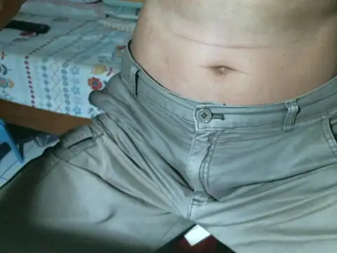 triangle0623 online show from 10-10-25, 10:03