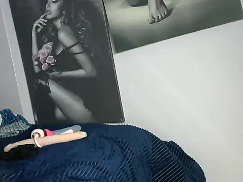 Petite lexii online show from 11-03-25, 01:01