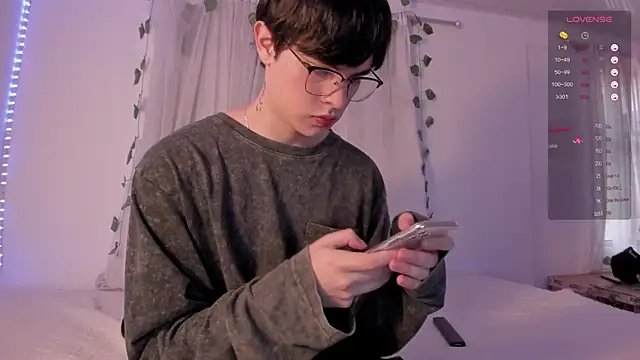 Snapshot of ianstar_599 chatting on 12-07-24, 09:55 ianstar 599 online show from 12-07-24, 09:55