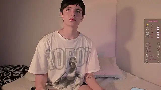 Snapshot of ianstar_599 chatting on 01-10-25, 03:07 ianstar 599 online show from 01-10-25, 03:07