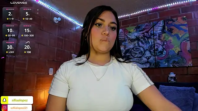 Snapshot of sofiaalopez2 chatting on 12-20-24, 01:03 sofiaalopez2 online show from 12-20-24, 01:03