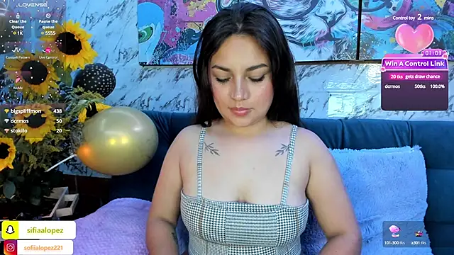 Snapshot of sofiaalopez2 chatting on 02-20-25, 01:03 sofiaalopez2 online show from 02-20-25, 01:03