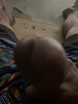 Snapshot of bahlix chatting on 10-20-25, 03:23 bahlix online show from 10-20-25, 03:23