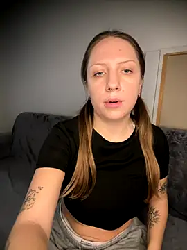 Snapshot of Sashabunny chatting on 09-12-25, 08:09 Sashabunny online show from 09-12-25, 08:09