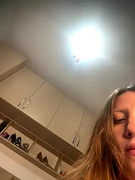 Snapshot of Sashabunny chatting on 10-04-25, 07:23 Sashabunny online show from 10-04-25, 07:23