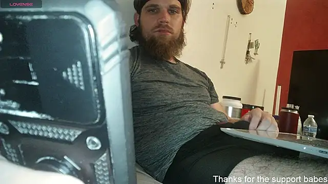 dikdowndaddy online show from 10-27-25, 08:40