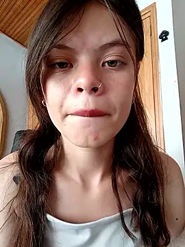 Snapshot of Violeta_12- chatting on 02-06-26, 02:53 Violeta 12- online show from 02-06-26, 02:53