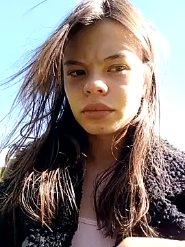 Snapshot of Violeta_12- chatting on 02-10-26, 01:48 Violeta 12- online show from 02-10-26, 01:48