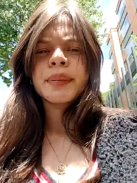 Snapshot of Violeta_12- chatting on 02-20-26, 05:35 Violeta 12- online show from 02-20-26, 05:35