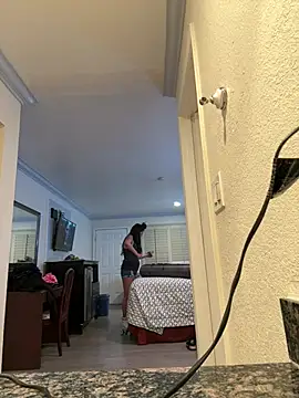 Snapshot of Gin4Cole chatting on 01-07-25, 08:34 Gin4Cole online show from 01-07-25, 08:34