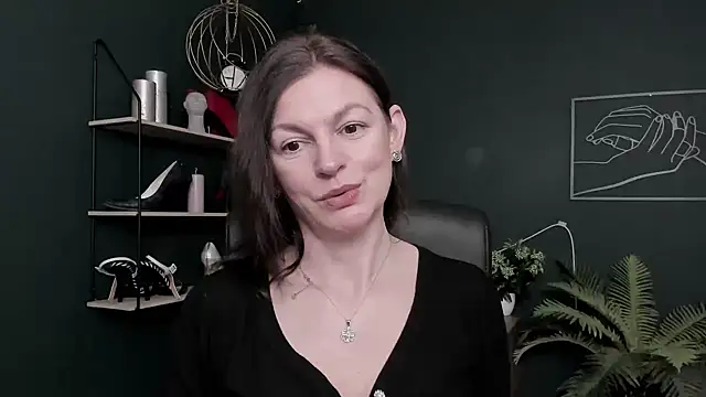 VivianWILD online show from 02-18-26, 09:49