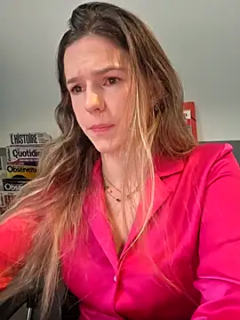 Snapshot of lucie_mehott chatting on 11-06-25, 08:48 lucie mehott online show from 11-06-25, 08:48