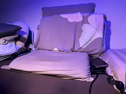 Snapshot of cloudboy_kk8 chatting on 03-16-26, 05:17 cloudboy kk8 online show from 03-16-26, 05:17