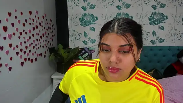 LindaBreeS online show from 01-25-25, 06:24