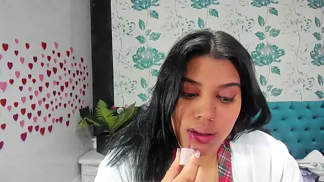 LindaBreeS online show from 01-26-25, 05:13