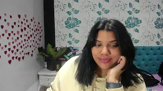 LindaBreeS online show from 01-27-25, 07:56