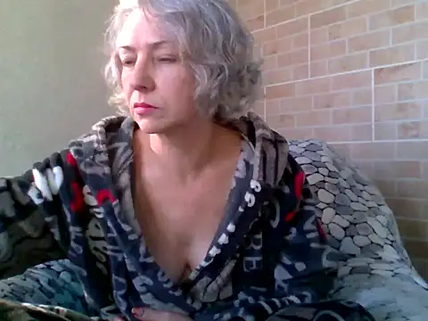 Lorie Carrie online show from 10-26-25, 09:37