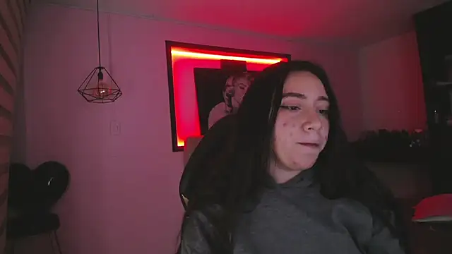 Andrea Ramos online show from 12-21-24, 08:39