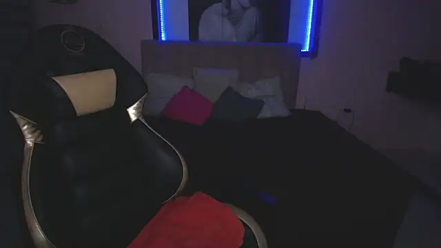 Andrea Ramos online show from 10-16-25, 08:32