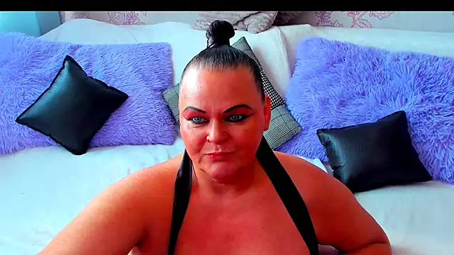 MilanaBiegert online show from 10-09-25, 08:01