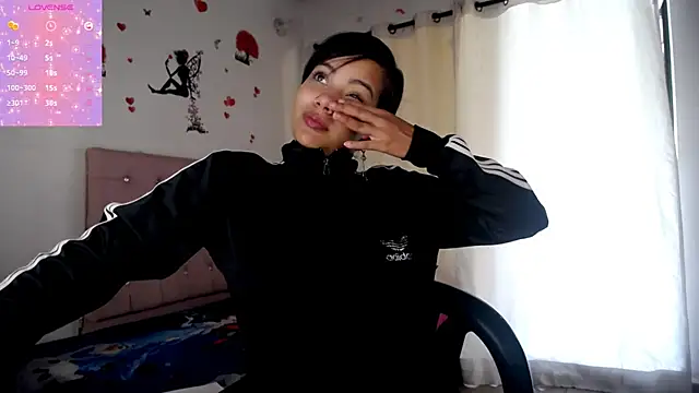 Snapshot of Kloy__sech- chatting on 02-07-25, 02:58 Kloy sech- online show from 02-07-25, 02:58