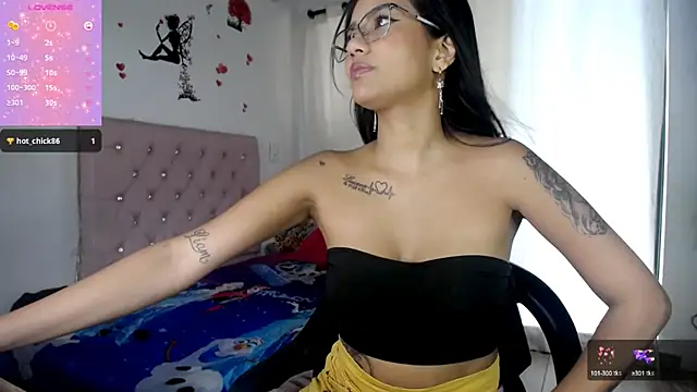 Snapshot of Kloy__sech- chatting on 02-10-25, 06:13 Kloy sech- online show from 02-10-25, 06:13