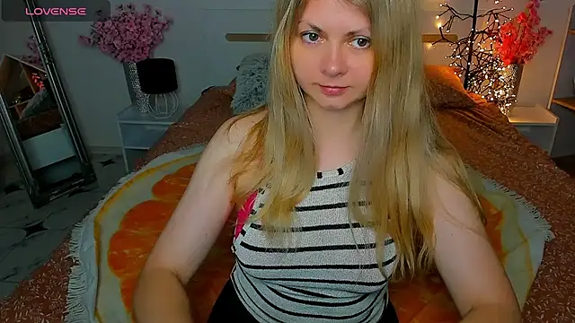 SmilingEmily  online show from 10-02-25, 05:58