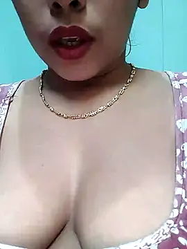 Snapshot of sexyindi_couple chatting on 12-08-24, 05:01 sexyindi couple online show from 12-08-24, 05:01