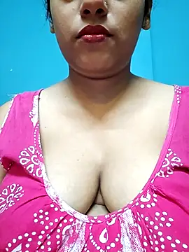 Snapshot of sexyindi_couple chatting on 11-09-25, 01:20 sexyindi couple online show from 11-09-25, 01:20