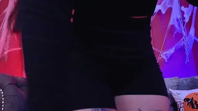 Julieta Russell online show from 10-29-25, 11:45