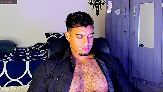 Big furry bear13 online show from 02-06-25, 07:13