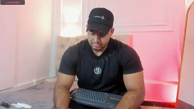 Big furry bear13 online show from 01-17-26, 04:54