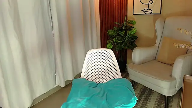 angela santana  online show from 12-11-24, 06:09