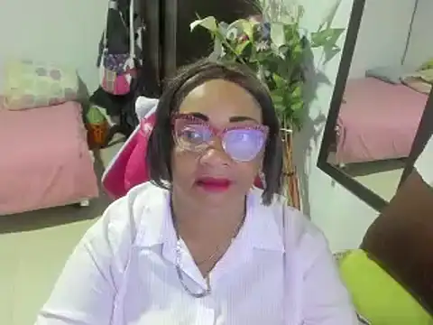 Mrs mommy  online show from 01-06-25, 07:02