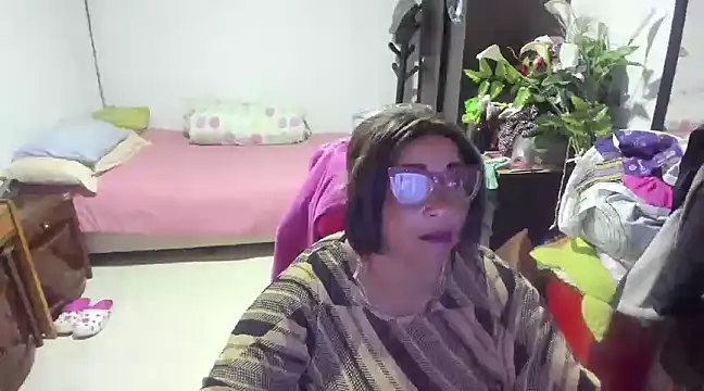 Mrs mommy  online show from 01-16-25, 04:50