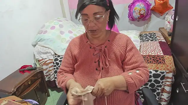 Mrs mommy  online show from 02-04-26, 11:49