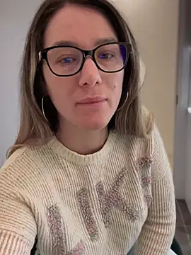 HotXMom online show from 01-06-25, 04:26
