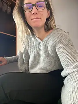HotXMom online show from 01-13-25, 10:36
