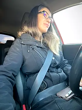 HotXMom online show from 11-03-25, 06:36