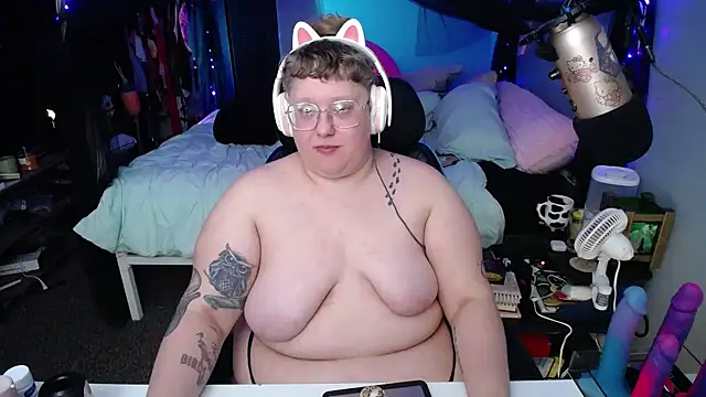 FatVeronica online show from 03-11-25, 01:37