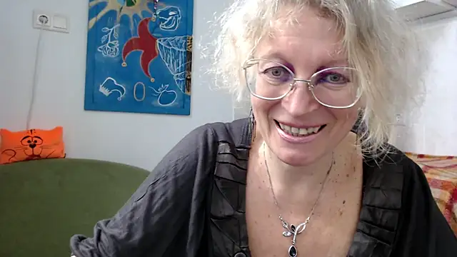 Zosya1111 online show from 12-28-24, 08:48