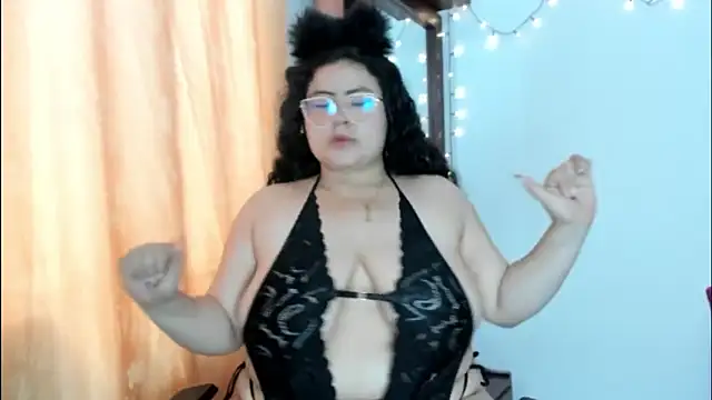 Snapshot of jessica_hot_28 chatting on 09-28-25, 05:51 jessica hot 28 online show from 09-28-25, 05:51