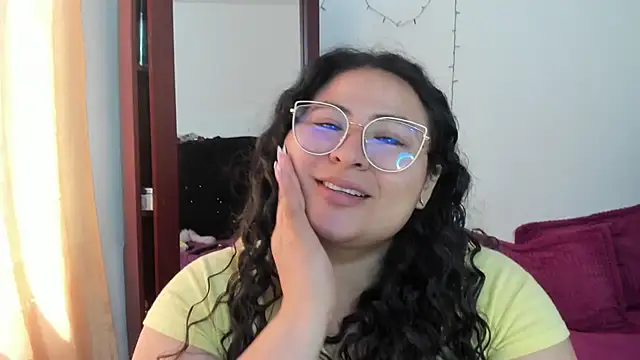 Snapshot of jessica_hot_28 chatting on 10-15-25, 04:51 jessica hot 28 online show from 10-15-25, 04:51