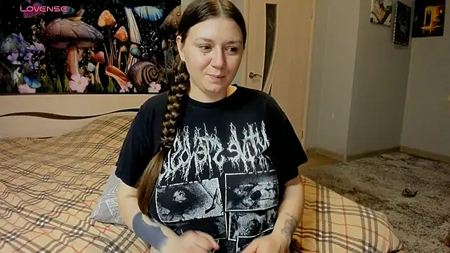 AlisaBacker online show from 10-10-25, 03:55